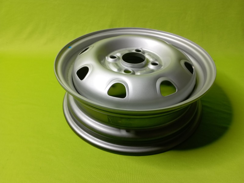 Wagon r deals wheel rim price