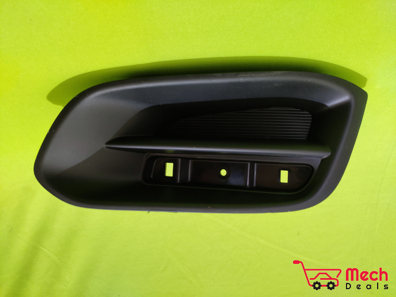 Maruti Ciaz Bezel, Rr Reflector, R