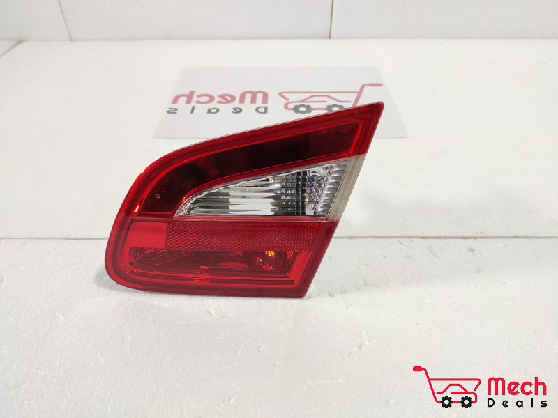 Skoda Superb Type-3 Tail Lamp Blazer Right