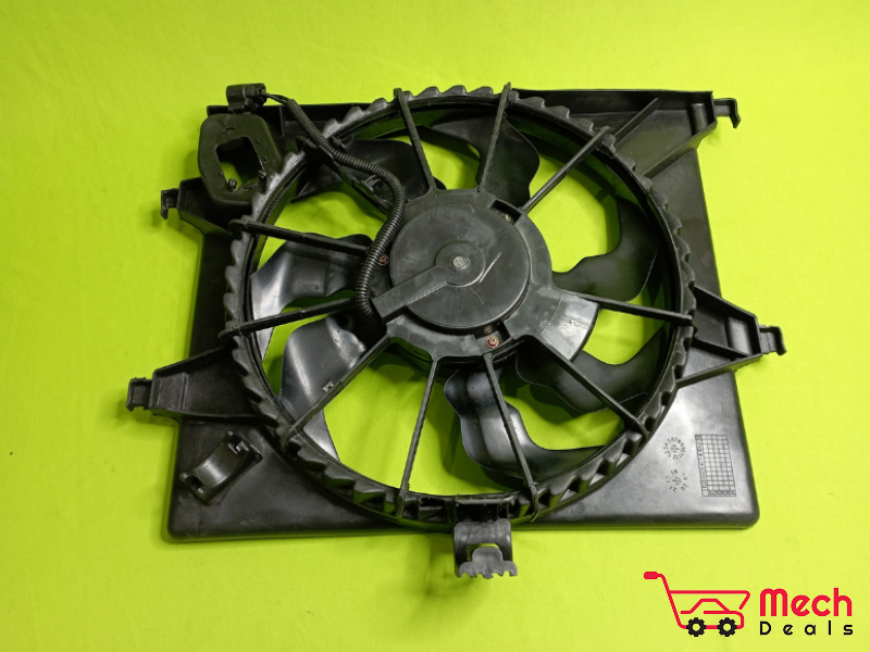 Hyundai xcent best sale radiator fan price