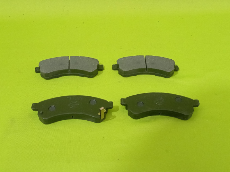 Front Brake Pad Set