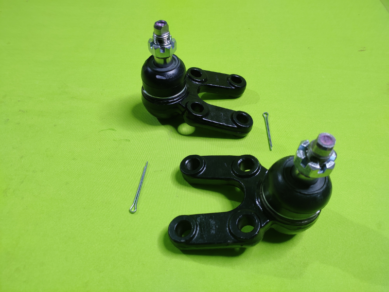 Lower Ball Joint Set