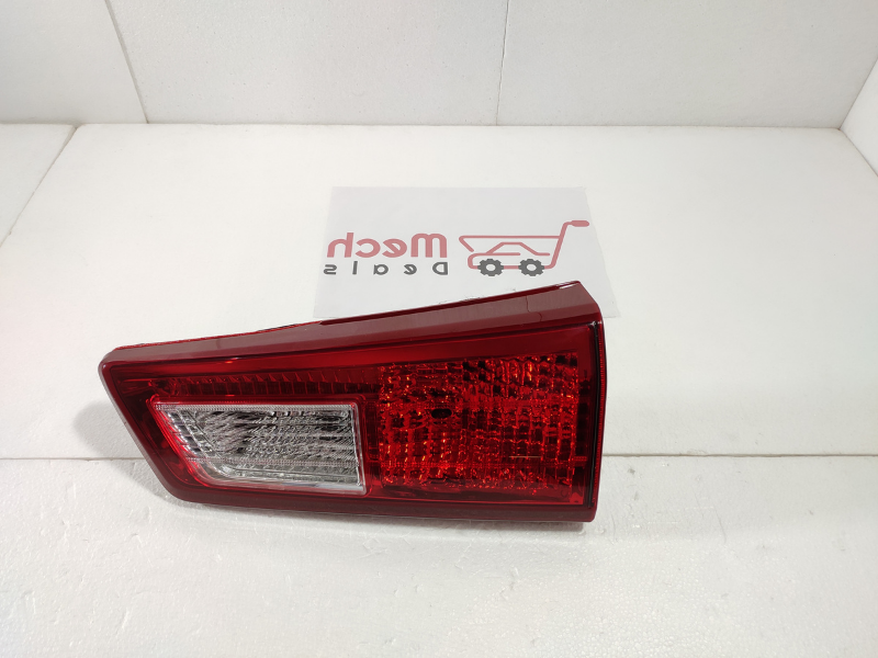 Toyota Crysta Inner Back Lamp, Right