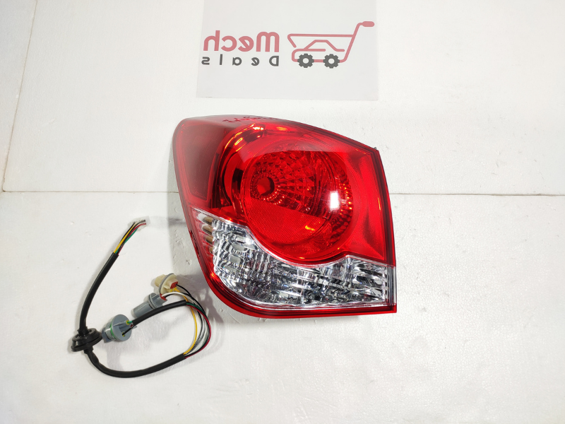 Cruze tail deals light