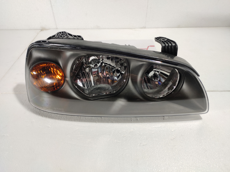 Hyundai Elantra Headlamp Assy, Rh (Black)